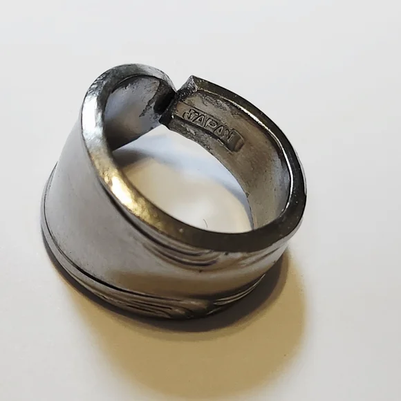 Size 7 Handmade Spoon Ring - Picture 3 of 5